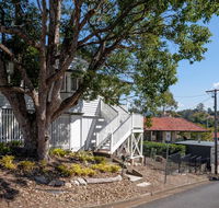 Central Cottage - Goulburn Accommodation