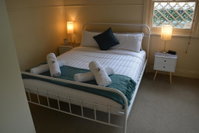 Charming Miners Cottage in the Hip City of Geelong