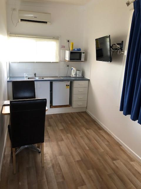 Chinchilla Motel - Goulburn Accommodation 1
