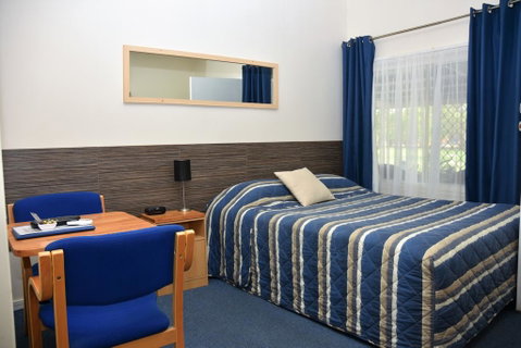 Chinchilla Motel - Goulburn Accommodation 3
