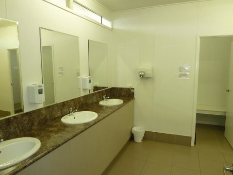 Chinchilla Tourist Park - Goulburn Accommodation 2