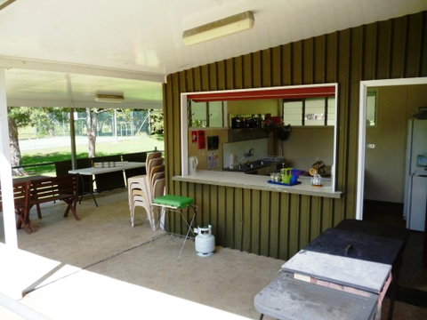 Christmas Creek CafÃ© & Cabins - Goulburn Accommodation 1