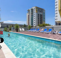 CITY PENTHOUSE  Views Wine Pool Gym Netflix - Goulburn Accommodation
