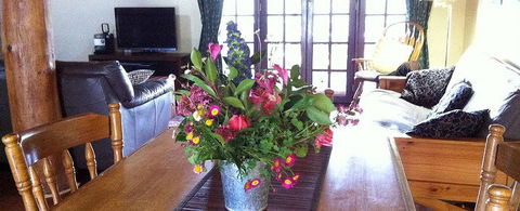 Clover Cottage Country Retreat - Goulburn Accommodation 2