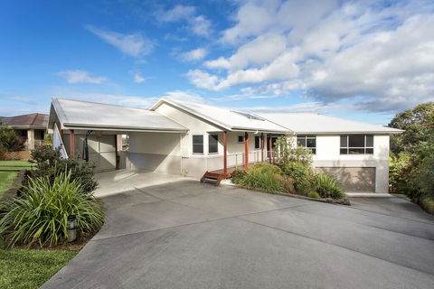 Coastal Retreat - Goulburn Accommodation 0