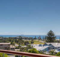 Coffs Jetty Beach House - Goulburn Accommodation