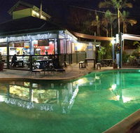 Colonial Village Cabins Camping  Tours - Hervey Bay YHA - Goulburn Accommodation