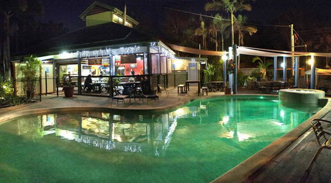 Colonial Village Cabins, Camping & Tours - Hervey Bay YHA - Goulburn Accommodation 0