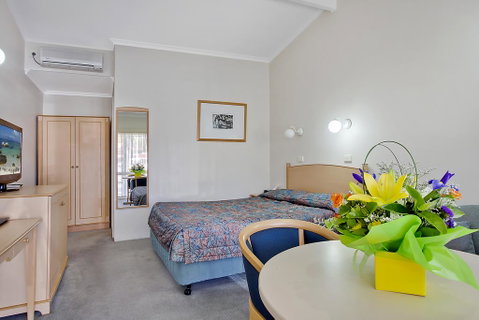 Comfort Inn Blue Lagoon - Goulburn Accommodation 2