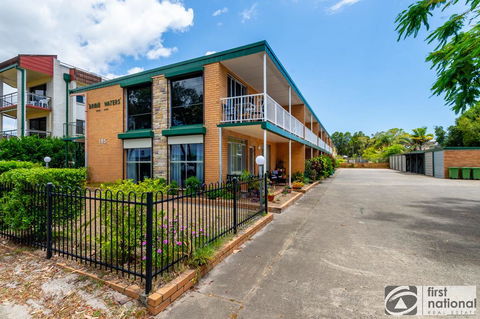 Comfy Ground Floor Unit Opposite Waterfront! Welsby Pde, Bongaree - Goulburn Accommodation 0