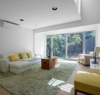 Comfy holiday house with poolRosanna - Goulburn Accommodation