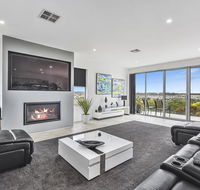 CONROE EXECUTIVE TOWNHOUSE - MODERN  STYLISH - Goulburn Accommodation