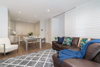 Convenience and luxury in Carnegie