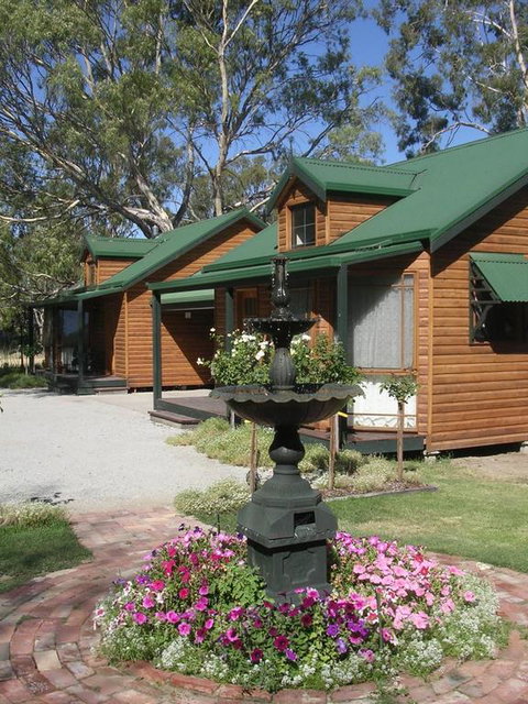 Cottages On Edward - Goulburn Accommodation 3