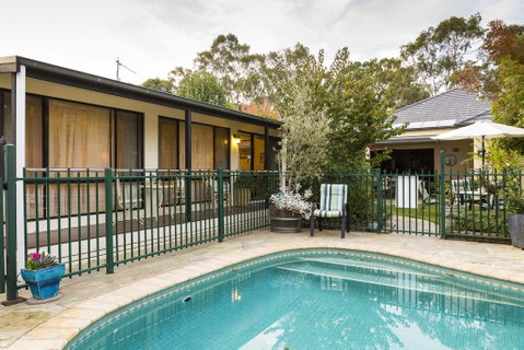 Courtsidecottage Bed And Breakfast - Goulburn Accommodation 0