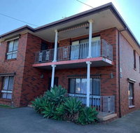 Cozy Ensuite Master Bedroom in Bentleigh East - Goulburn Accommodation