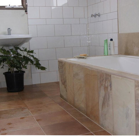 Creative 3D Sculpture - Goulburn Accommodation 0