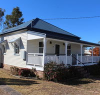 Creekview Cottage - 70 Lock Street - Goulburn Accommodation
