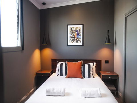 Criterion Hotel Sale - Goulburn Accommodation 0