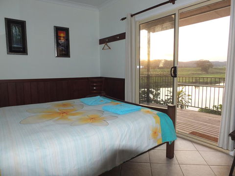 Daintree Riverview Lodges - Goulburn Accommodation 3