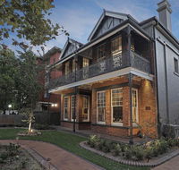 Dalziel Lodge - Goulburn Accommodation