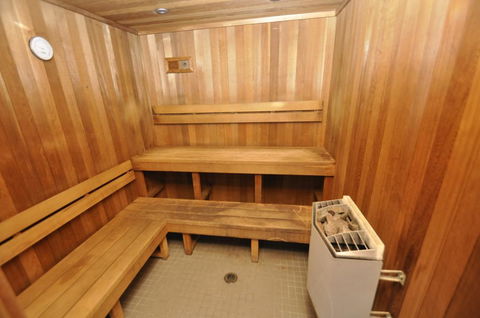 Darlinghurst Self-Contained Modern One-Bedroom Apartment (313 BUR) - Goulburn Accommodation 1