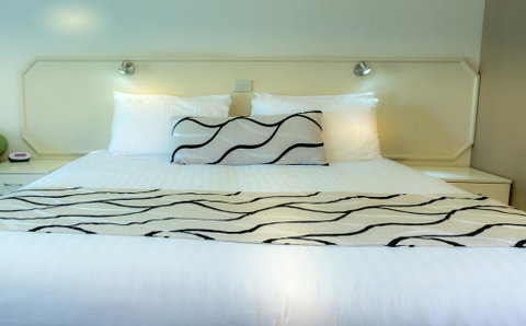 Deniliquin Country Club Motor Inn - Goulburn Accommodation 0