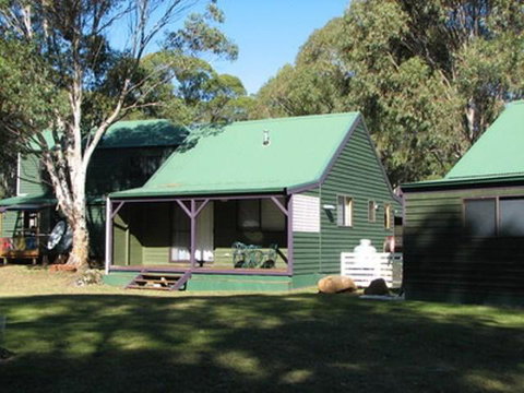 Derwent Bridge Chalets & Studios - Goulburn Accommodation 0