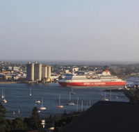 DevonPORT VIEWS - Goulburn Accommodation