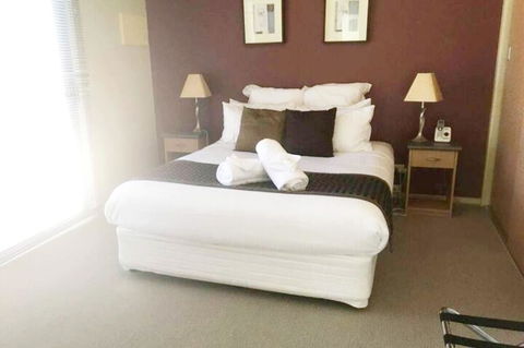 Do You Have To Self Isolate Do It In Peace & Tranquility - Goulburn Accommodation 2