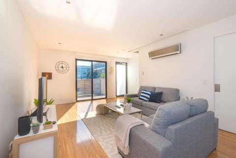Double Storey Harbortown Townhouse - Goulburn Accommodation 1