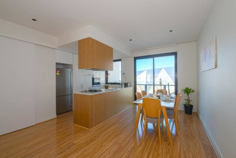 Double Storey Harbortown Townhouse - Goulburn Accommodation 2