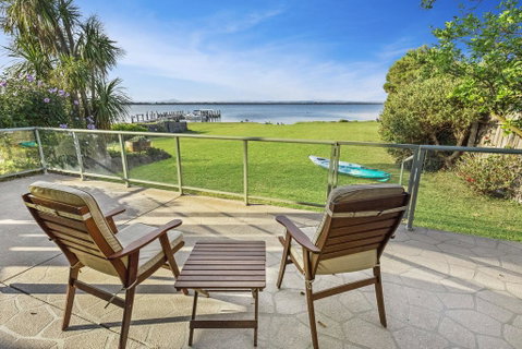 Eagle Point Getaway - Waterfront Serenity! - Goulburn Accommodation 0