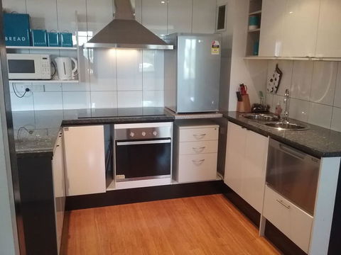 Eagles Eye View - Goulburn Accommodation 1