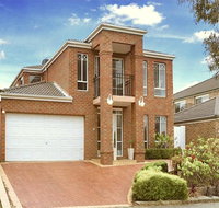 Elegant Glen House 4B5B ParkFront - Goulburn Accommodation