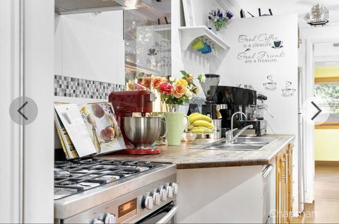 Entire Blaxland Cottage - Goulburn Accommodation 3