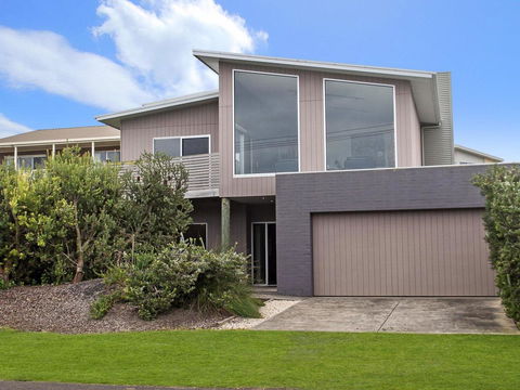 ESCAPE 2 BROPHY - Goulburn Accommodation 1