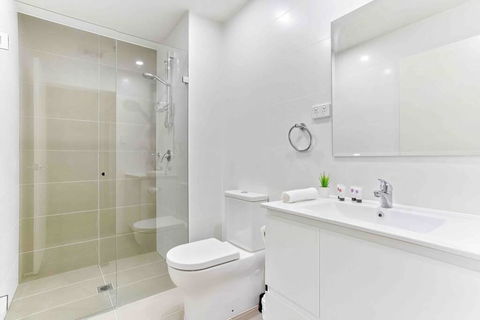 ESQ Astonishing 3BD Apartment 1 Min From Train Station - Goulburn Accommodation 2