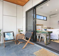 Eternity 141 - Room with private bathroom balcony bed  breakfast - Goulburn Accommodation