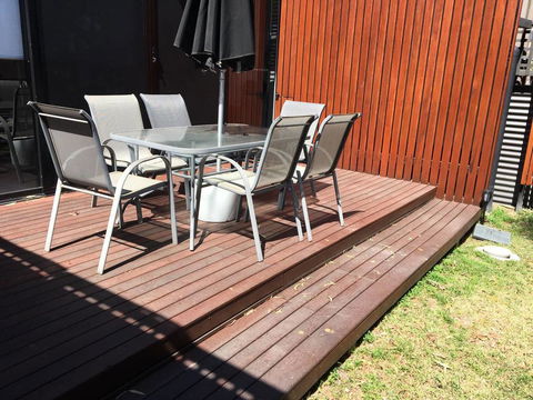 Executive Mansion, Spring Racing, Melbourne Cup - Goulburn Accommodation 3