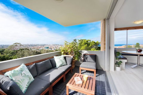Experience Bondi Beach As Your Backdrop - Goulburn Accommodation 2