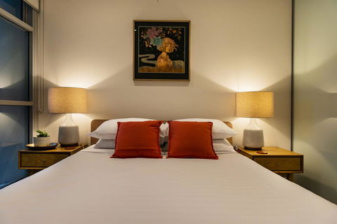 Explore Sydney From A Peaceful Modern Apartment - Goulburn Accommodation 1