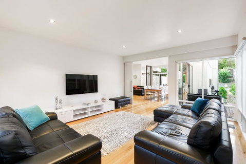 FAIRSEA RETREAT - RYE - Goulburn Accommodation 1
