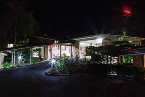 Farnham Court Motel And Restaurant - Goulburn Accommodation 1