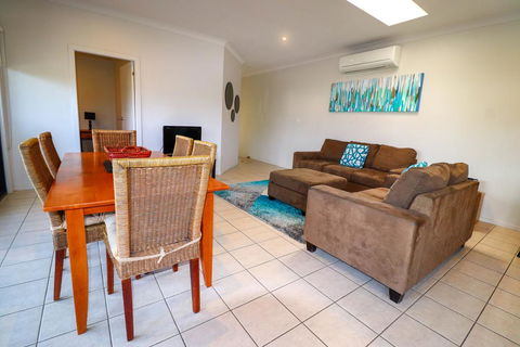 Flexi At Belmont - Goulburn Accommodation 3