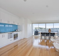 Four Kings Apartment - Deluxe 2br 3 - Goulburn Accommodation