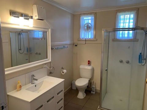 Gazebo Motor Inn - Goulburn Accommodation 3