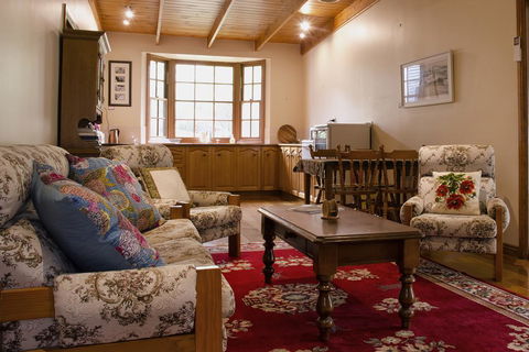 Gellibrand River Gallery Accommodation - Goulburn Accommodation 3