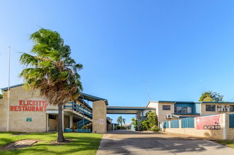 Gladstone Palms Motor Inn - Goulburn Accommodation 0