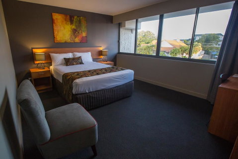 Gladstone Reef Hotel Motel - Goulburn Accommodation 1